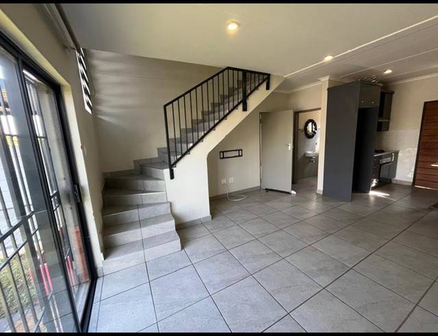 3 BEDROOM HOUSE FOR SALE IN ALBERTSDAL